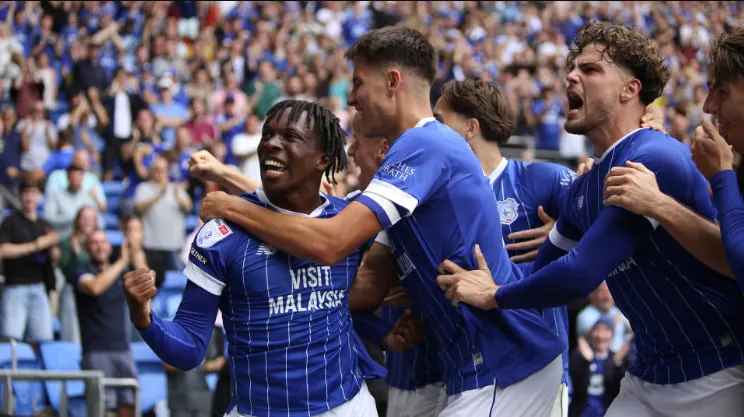 Clinical Bluebirds Outclass 10-Man Leeds in Top-of-the-Table Clash